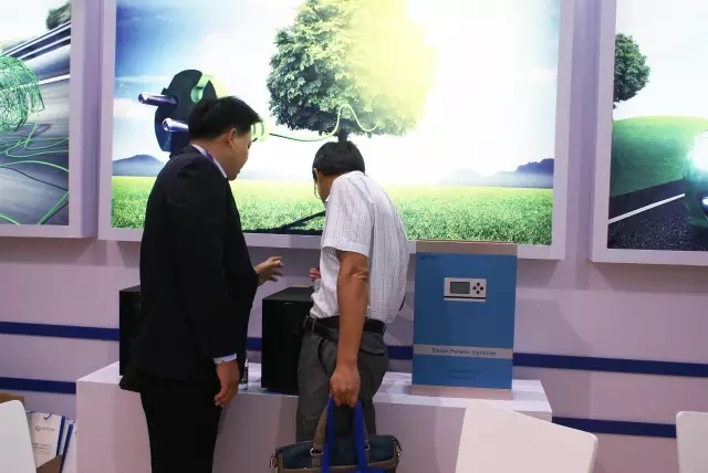 ��չ�aƷ�����|�ݸ��lUPS�͹����׃����